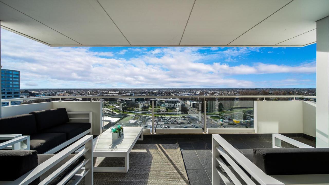 Central City View With Free Valet Parking Christchurch Bagian luar foto